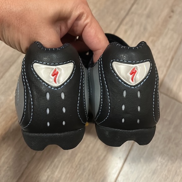 Specialized Biking Cycling Shoes model 6103-3537 size 37. US size 7 - Picture 4 of 16